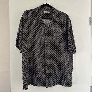 SILK Tommy Bahama Large Men's Black Gray geometric print Shirt